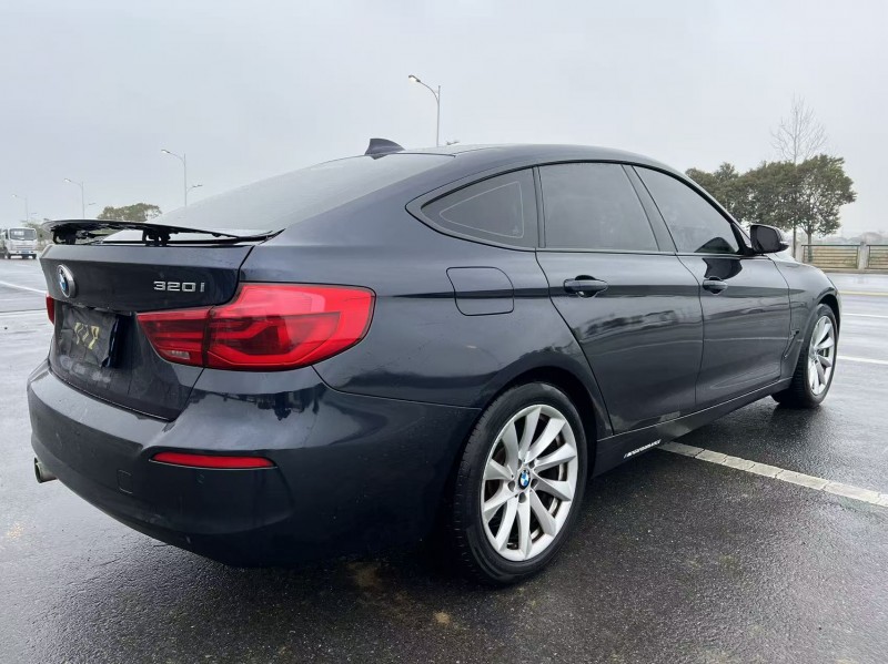 鹽城19年寶馬3系8