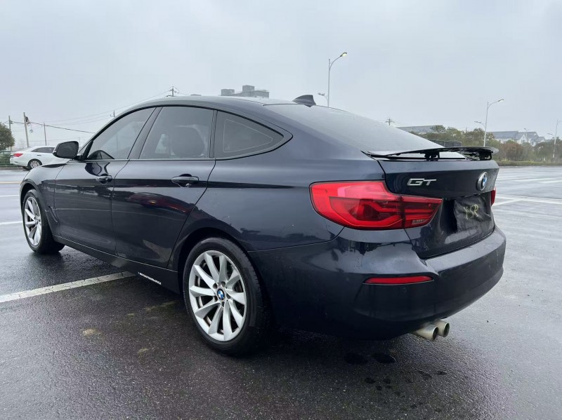 鹽城19年寶馬3系9