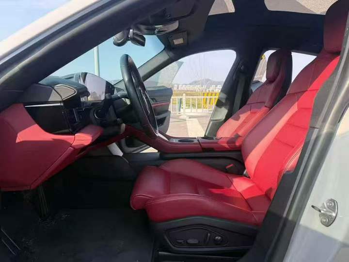 嘉兴23年保时捷Taycan5