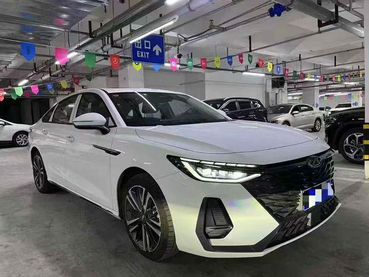 成都24年奇瑞艾瑞泽2