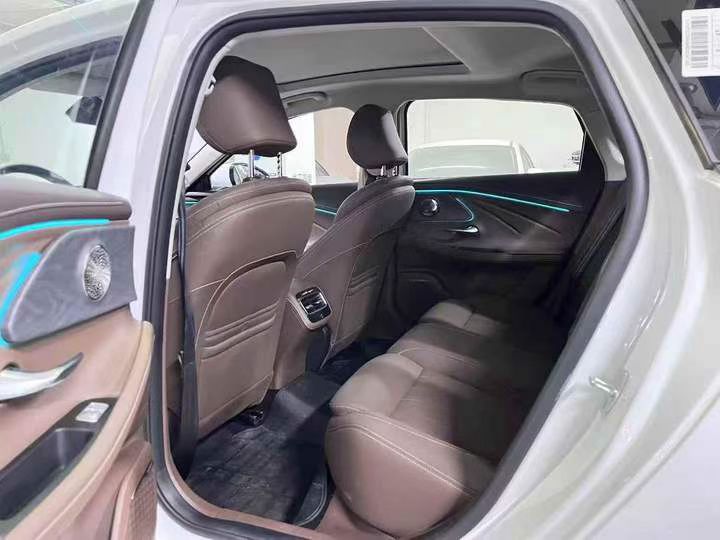 成都24年奇瑞艾瑞泽5