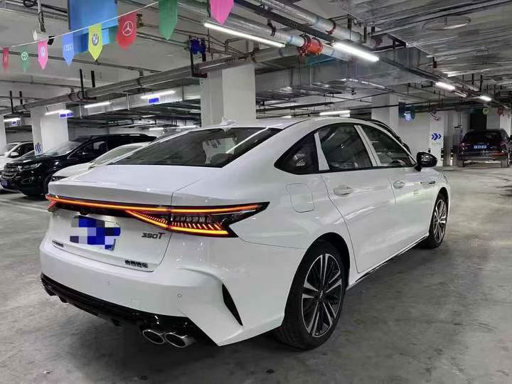 成都24年奇瑞艾瑞泽8