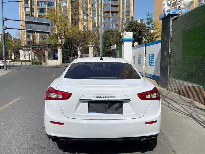 成都16年玛莎拉蒂Ghibli9