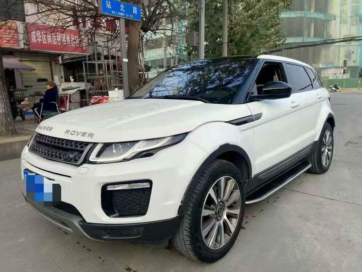 成都18年路虎极光3