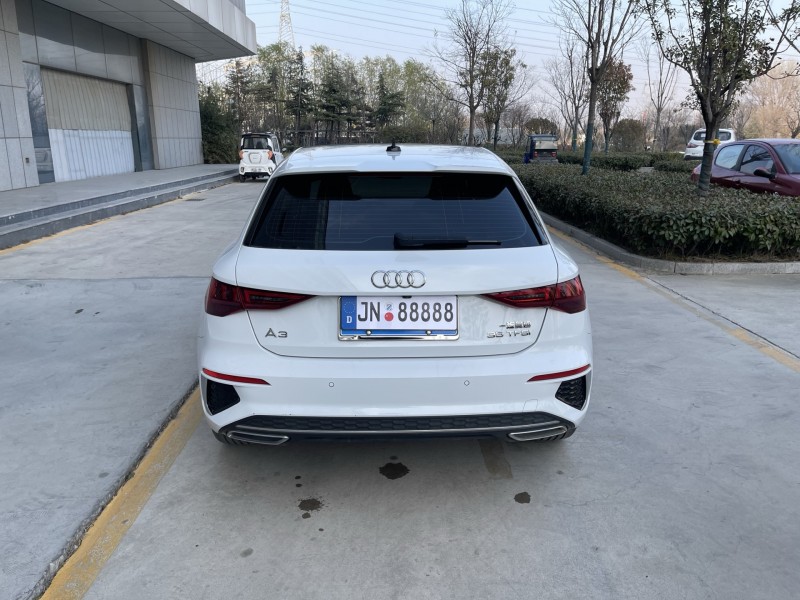 济宁23年奥迪A39