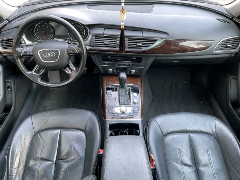 济宁16年奥迪A6L5