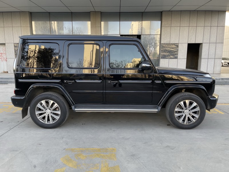 济宁23年奔驰G5
