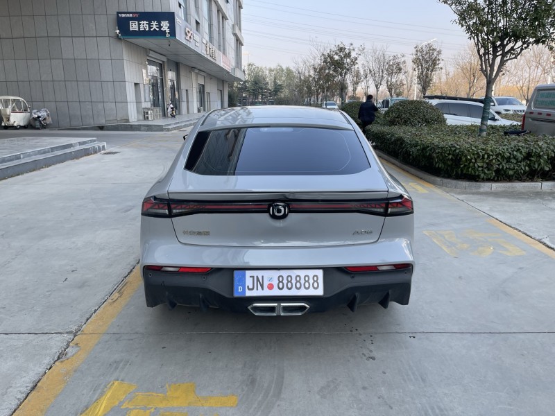 济宁24年长安汽车启源7