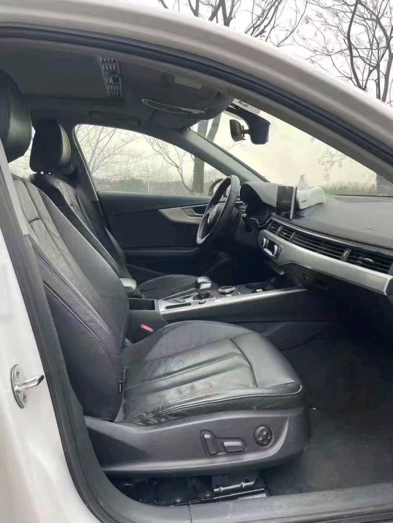 蚌埠17年奥迪A4L6