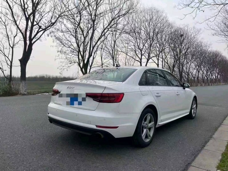 蚌埠17年奥迪A4L7