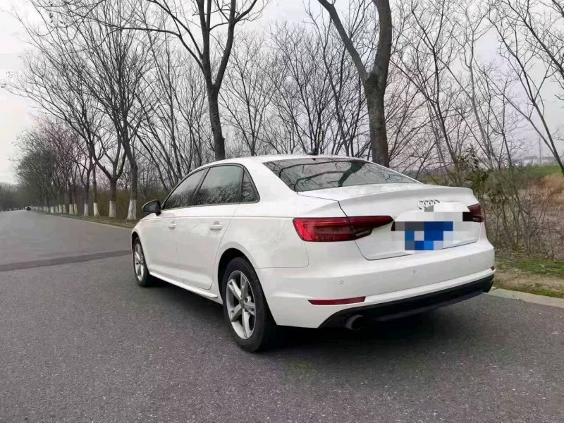 蚌埠17年奥迪A4L9