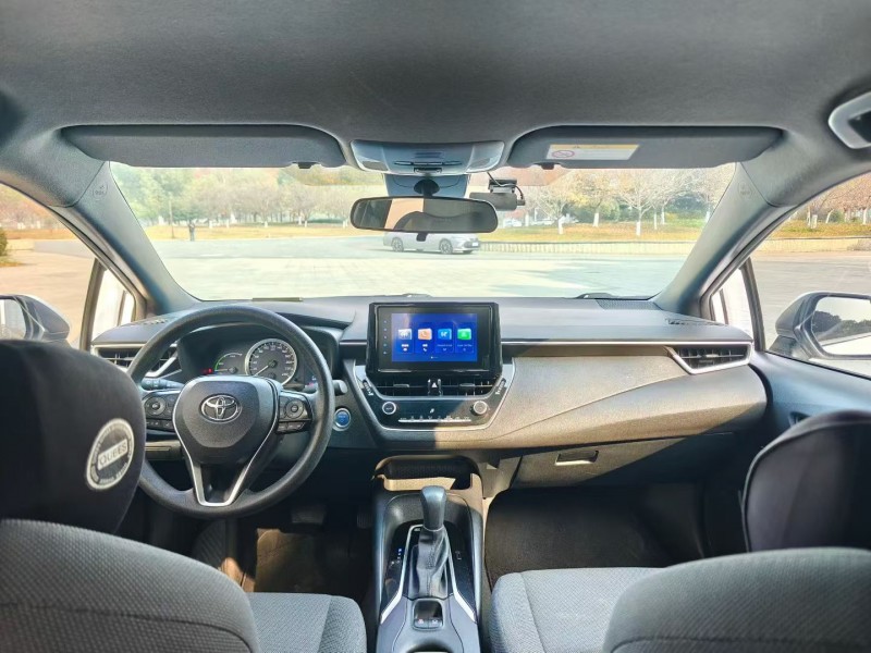 武汉22年丰田雷凌4