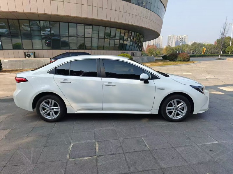 武汉22年丰田雷凌7