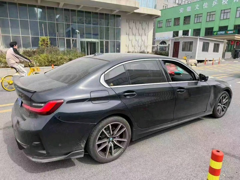 上饒23年寶馬3系8