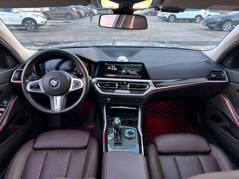 东莞22年宝马3系4