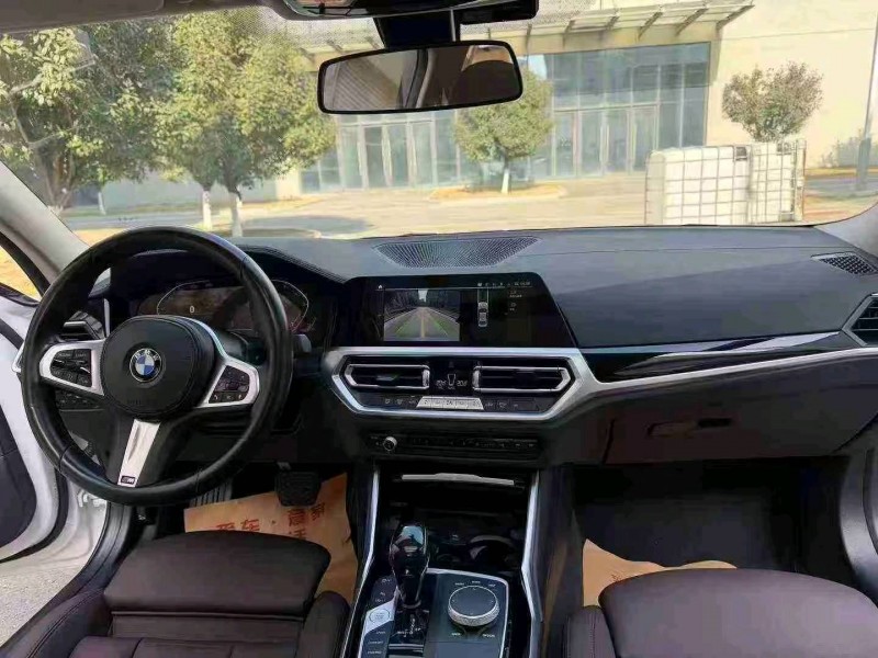 徐州21年宝马3系9