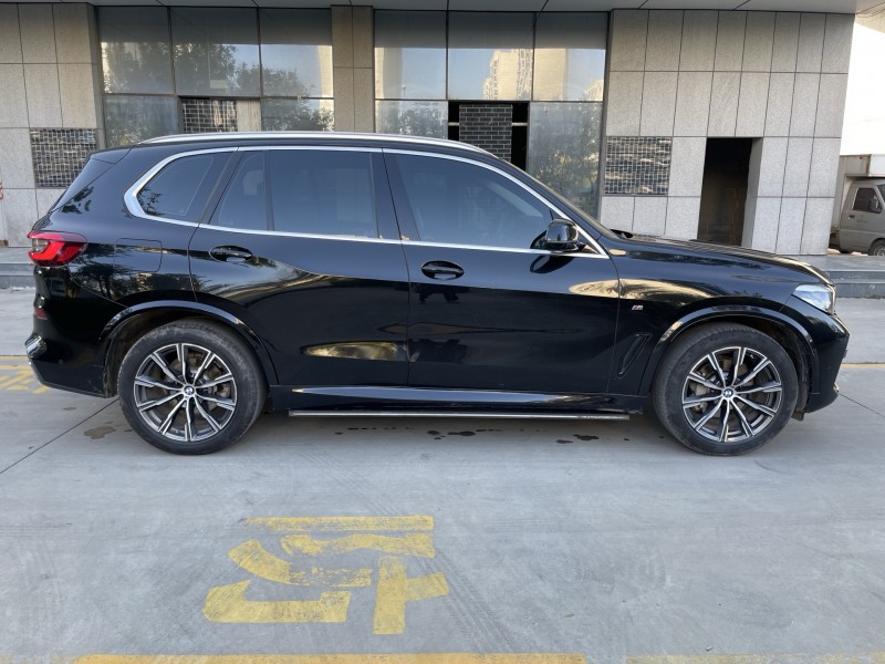 济宁22年宝马X53
