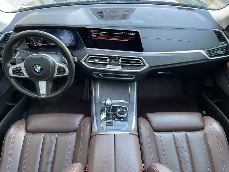 济宁22年宝马X55