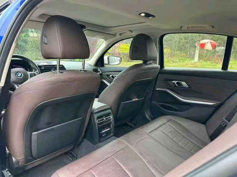 重庆20年宝马3系7