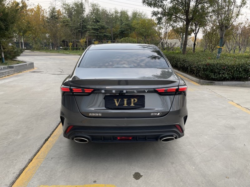 济宁24年吉利缤瑞4