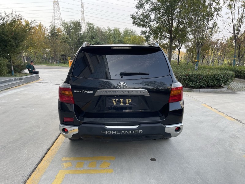 济宁12年丰田汉兰达9