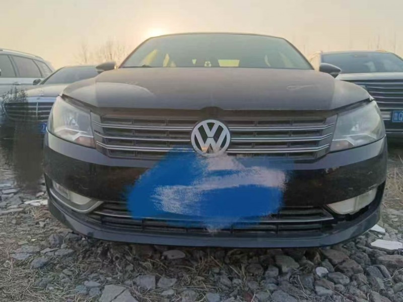 菏泽13年大众帕萨特1