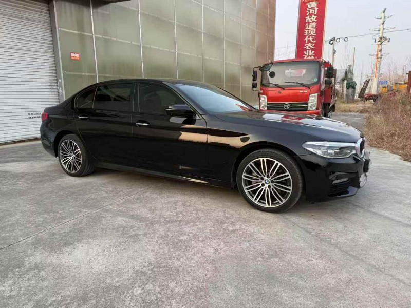 徐州18年宝马5系3