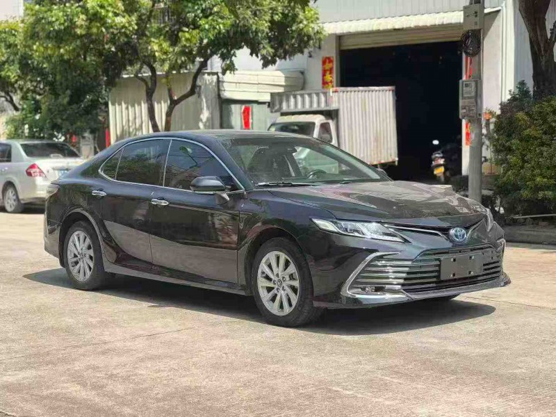 中山23年丰田凯美瑞2