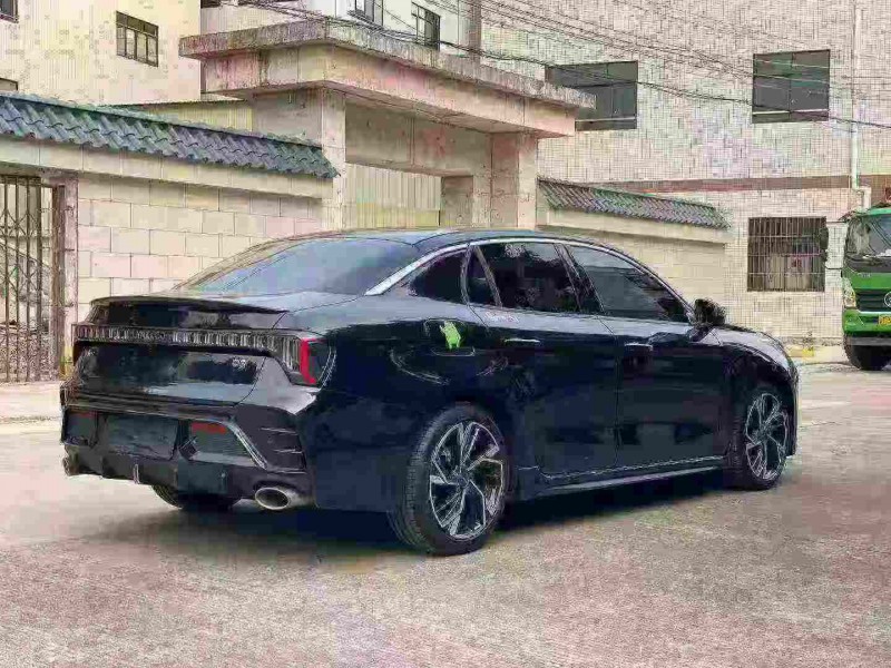 中山24年领克037