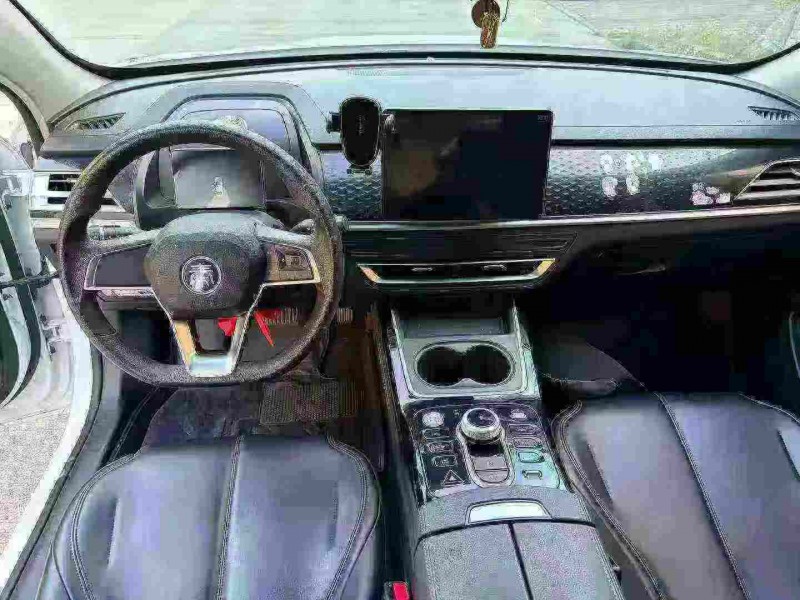 中山23年比亚迪秦5