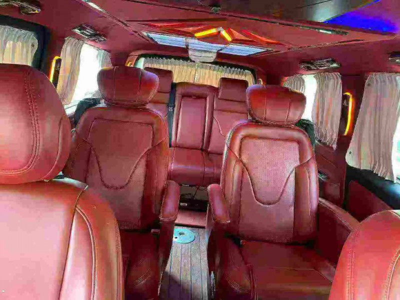 中山19年奔驰威霆6