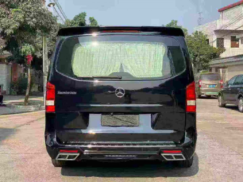 中山19年奔驰威霆9