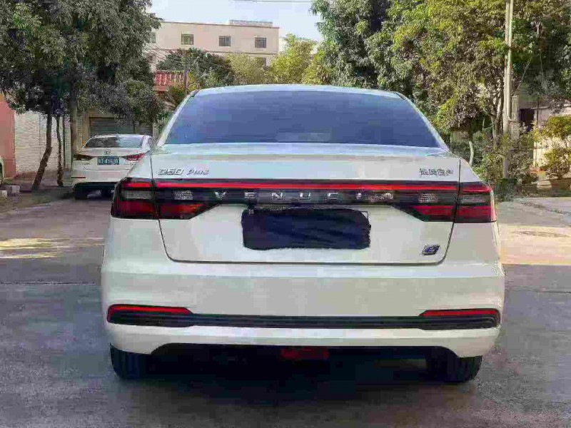 中山23年启辰D609