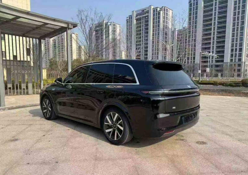 苏州23年理想L88