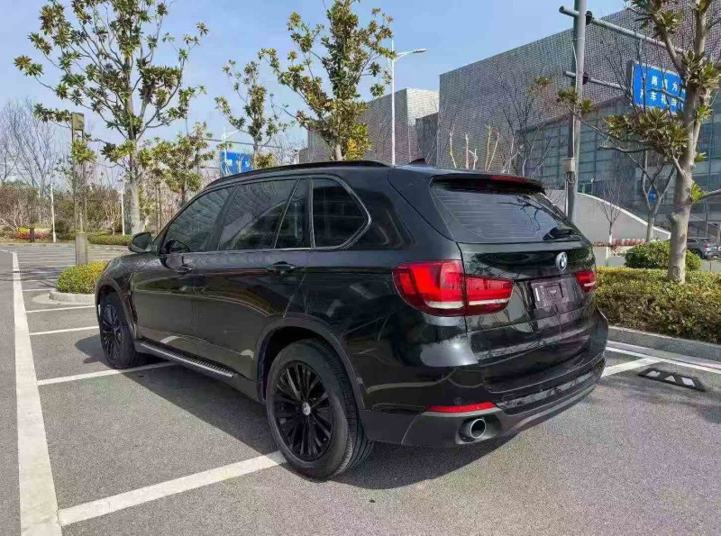 常州15年宝马X57