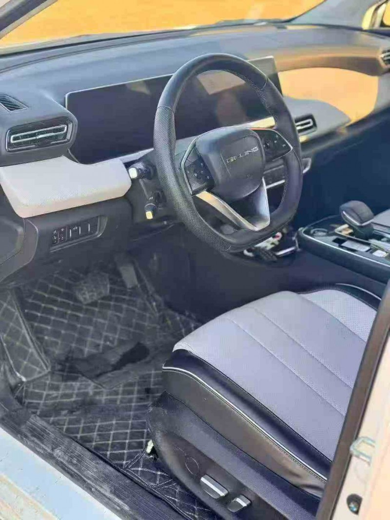 佛山23年北汽新能源EU系列4