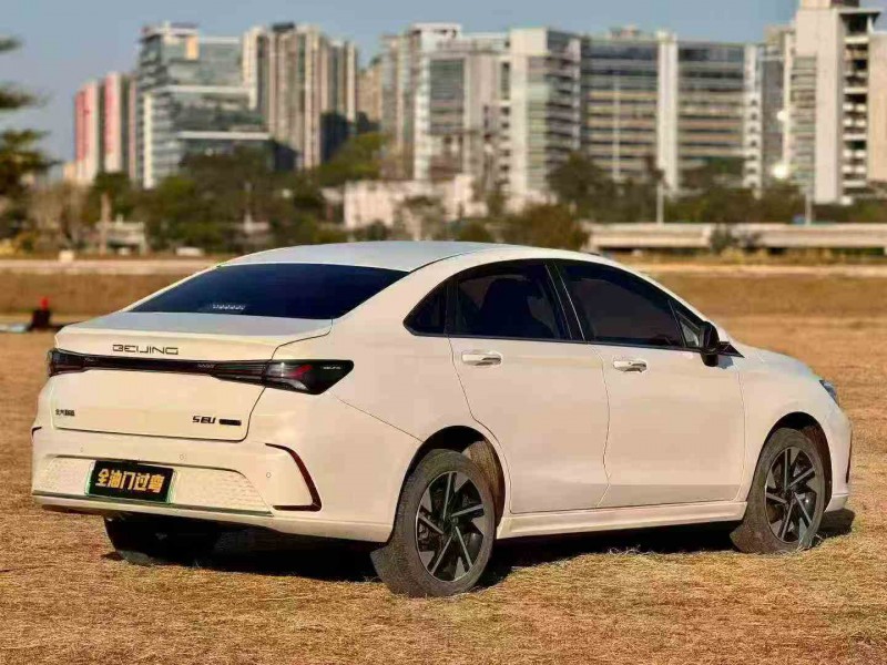 佛山23年北汽新能源EU系列8