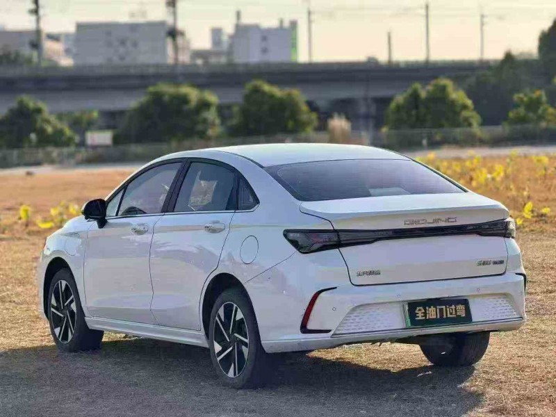 佛山23年北汽新能源EU系列9