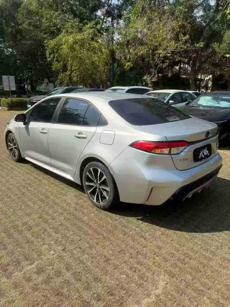 汕头22年丰田雷凌7