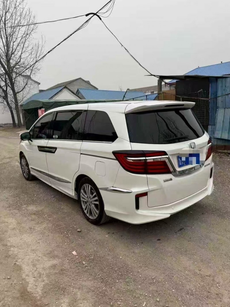 济南16年本田艾力绅8