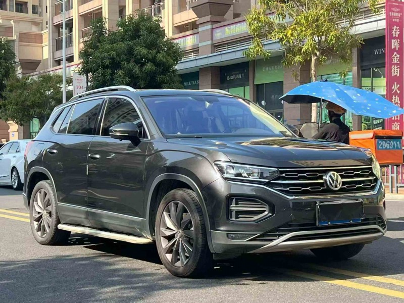 珠海20年大众探岳3