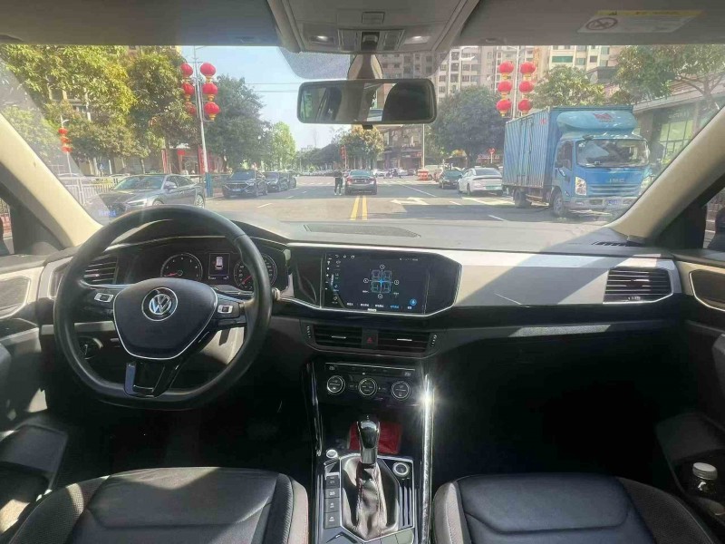 珠海20年大众探岳5