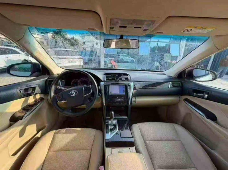 湛江16年丰田锐志6