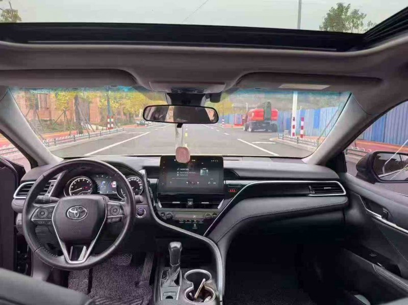 泉州23年丰田凯美瑞4