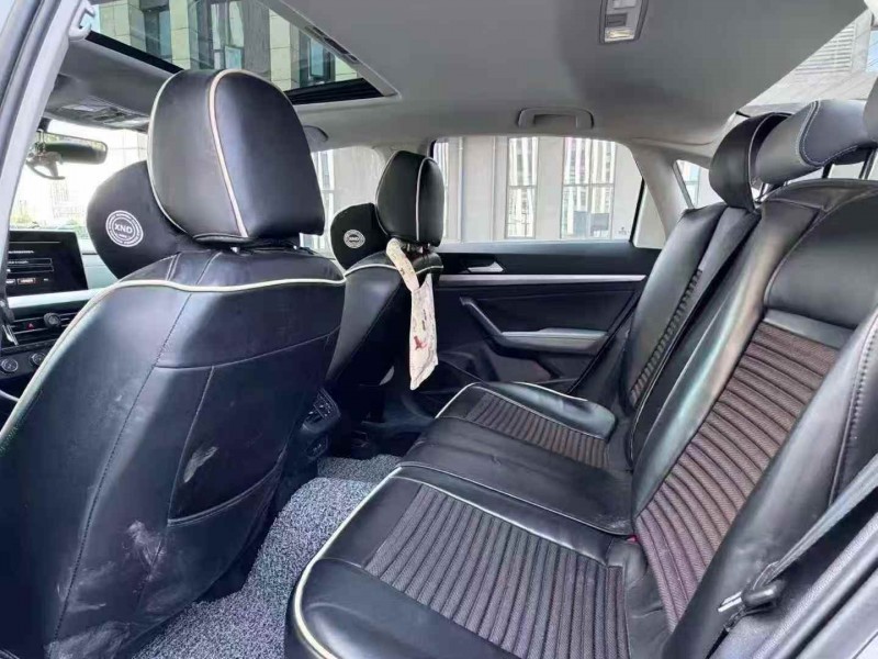 苏州23年大众朗逸5