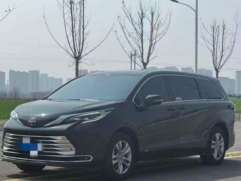 延安24年丰田格瑞维亚2