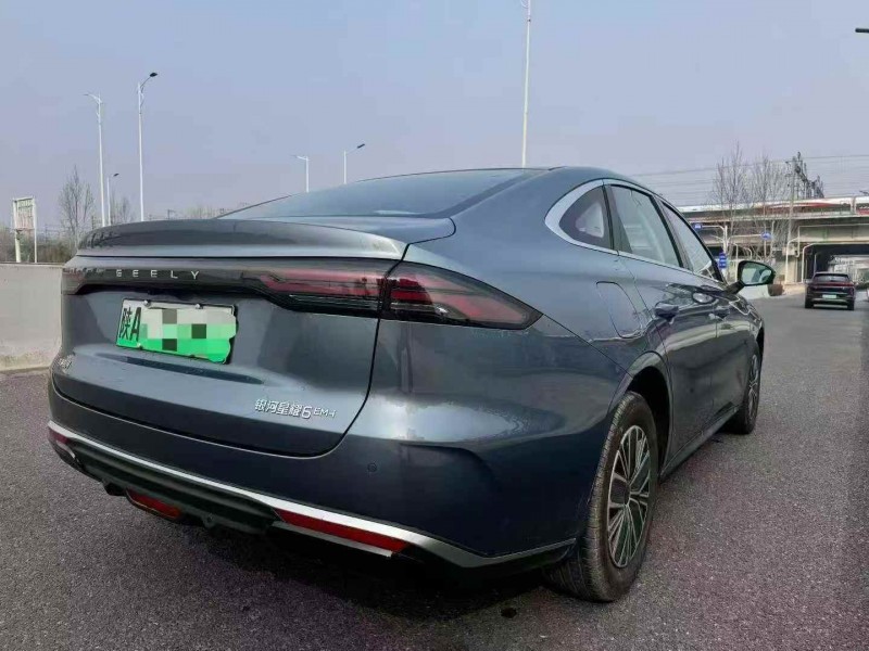 延安26年吉利银河9