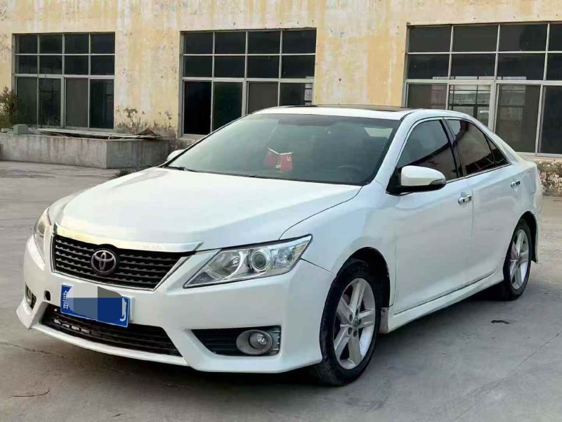 菏泽13年丰田凯美瑞3