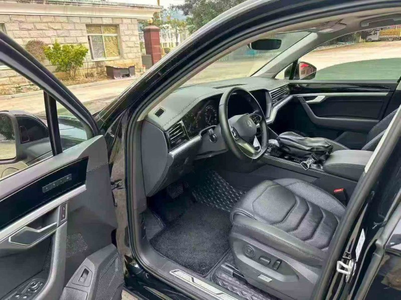 三明21年大众途锐5