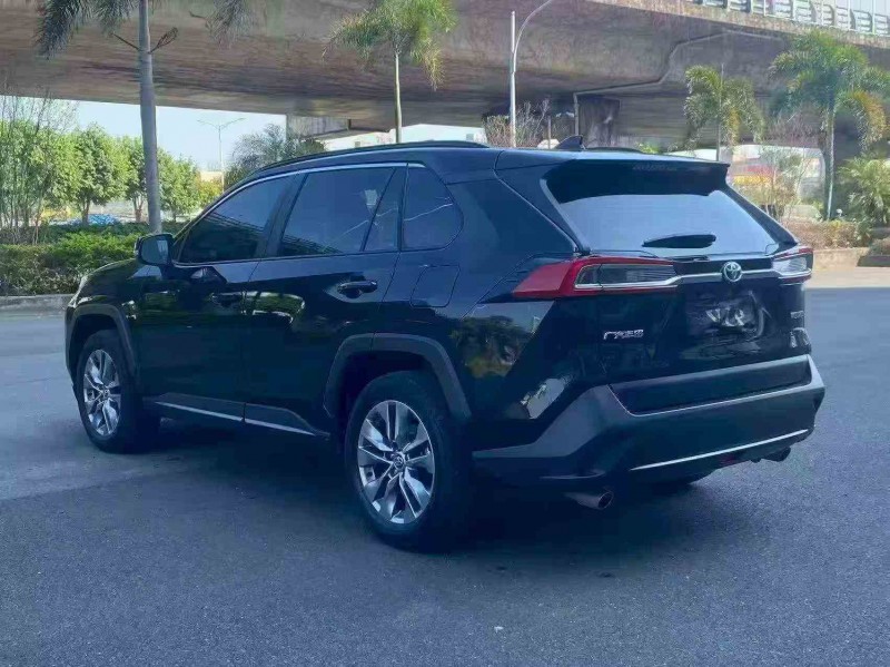 南平23年丰田威兰达6